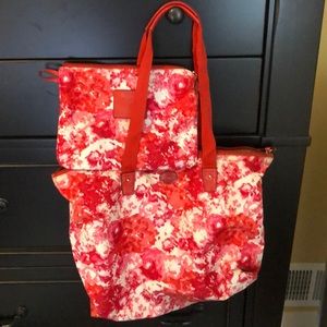 Coach bag/purse.